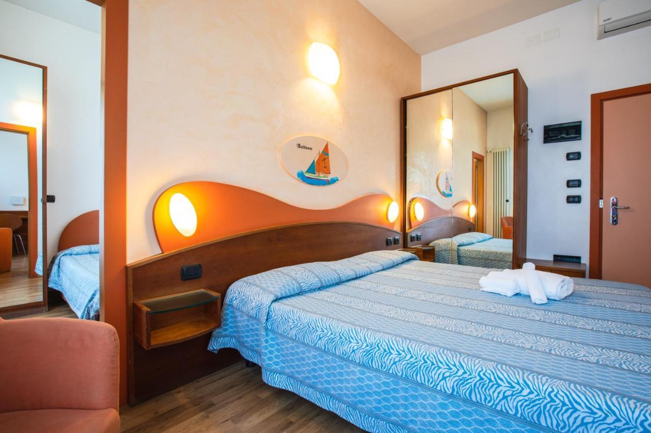 צ'סנטיקו Miramare Hotel Ristorante Convegni מראה חיצוני תמונה