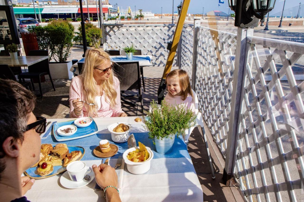 צ'סנטיקו Miramare Hotel Ristorante Convegni מראה חיצוני תמונה